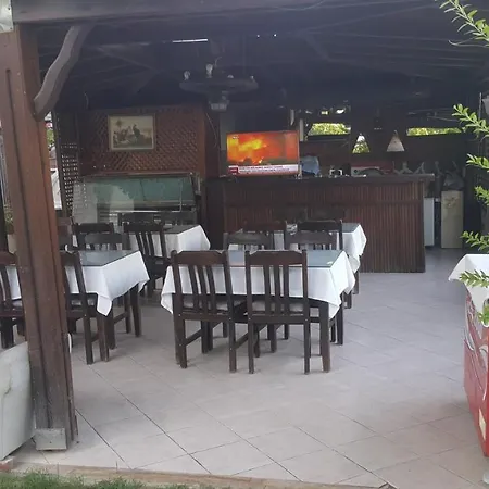 Bitez Sea Front Aparthotel